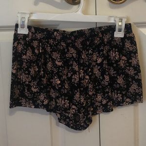 Forever21 floral flowy shorts